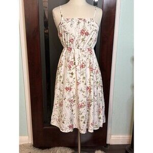 New Beautiful Dressfo White Floral Sundress Size Medium